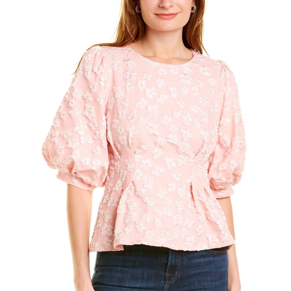 Gracia Jacquard Floral Top